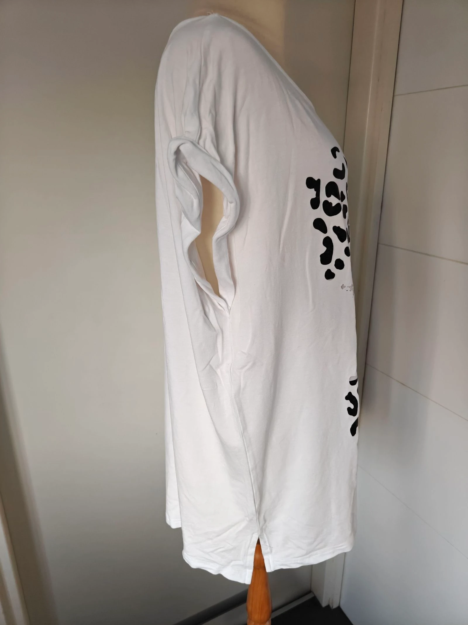 Camiseta blanca con estampado de leopardo, talla XXL – photo 4